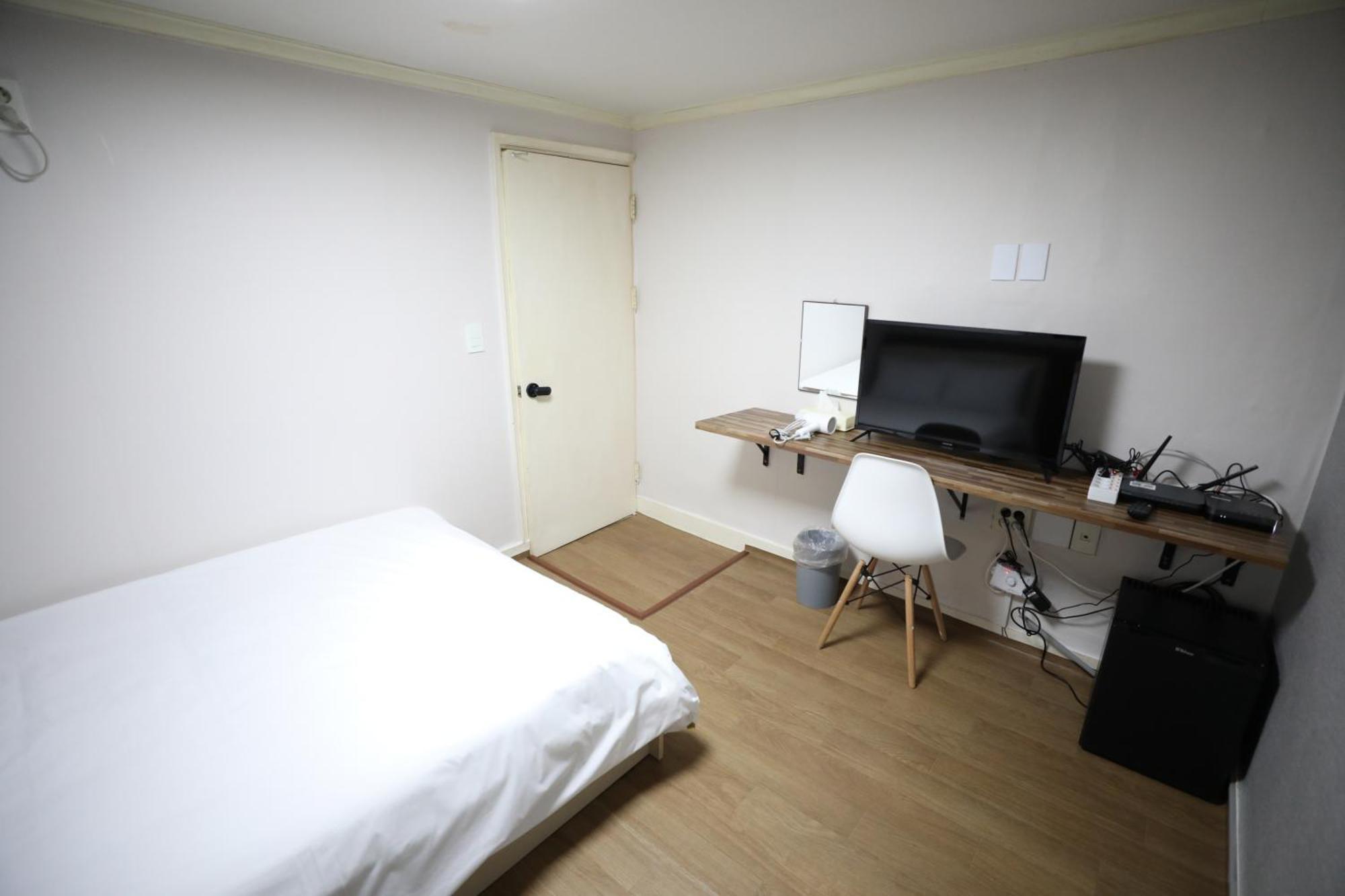 Hotel Golden Hill