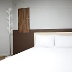 Hotel Golden Hill